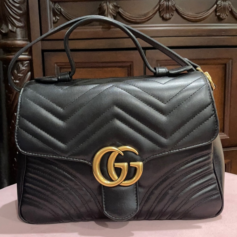 GG Marmont small top handle bag in EUC❤️